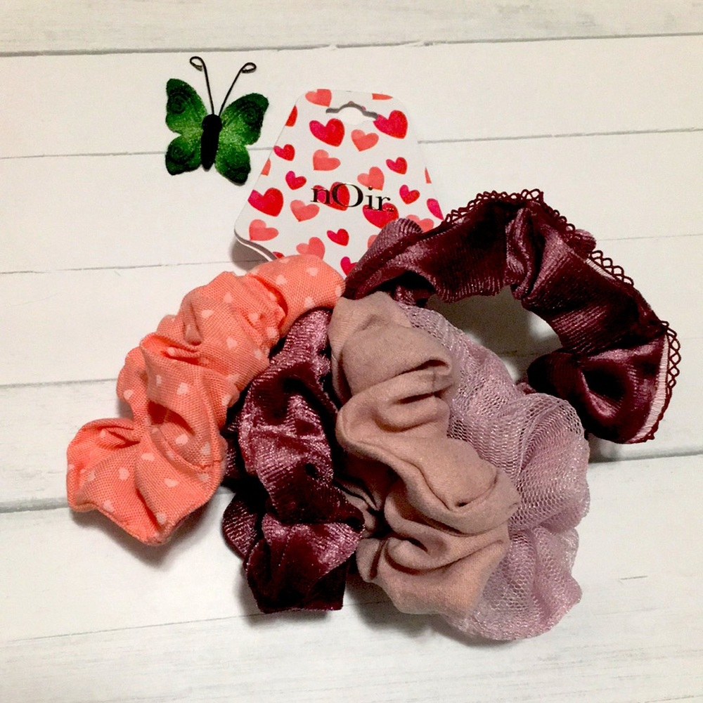 Noir Scrunchie Set - Picture 2 of 3